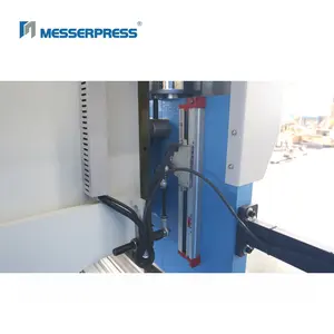Máquina automática de freno de prensa We67k Da58t Cnc hidráulico