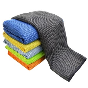 Serviette de lavage de voiture en microfibre pour usage quotidien, 300 GSM, 40x40 cm, tissu de nettoyage gaufré nid d'abeille pour vitres et intérieur de voiture - Product Image 4