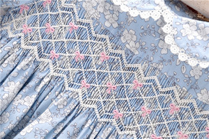 OEM fatto a mano neonate abiti smocked blu fiore floreale estate boutique di cotone all'ingrosso - Product Image 3