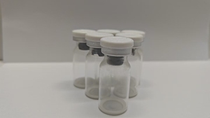 100U ใหม่ช่วยให้คุณดูอ่อนเยาว์และเรียบเนียนขึ้น พร้อมผงฟรีซดรายลดเลือนริ้วรอย - Product Image 3