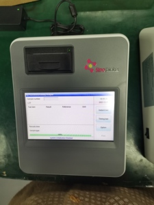 EURVET Équipement vétérinaire Analyseur POCT portable pour vétérinaires Écran tactile 7 pouces WiFi USB 10000 Données LIS HIS Résultat <span class=keywords><strong>ultra</strong></span>-rapide - Product Image 3
