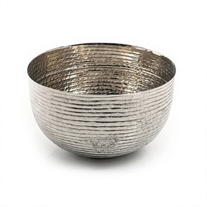 Bol de service en aluminium au design tendance, de qualité supérieure, taille personnalisée, pour fruits, usage hôtelier - Product Image 1