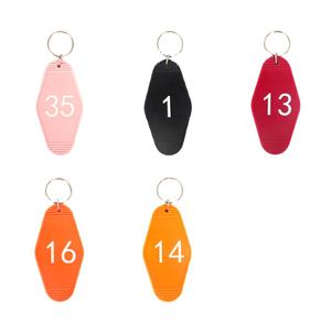 Porte-clés plaque d'immatriculation ronde en plastique losange Porte-clés motel design personnalisé - Product Image 2