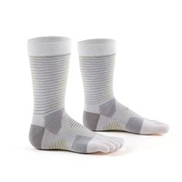 Chaussettes de sport pour hommes, mi-mollet, antidérapantes, à cinq doigts, pour marathon en plein air, séchage rapide