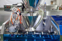 Machine d'emballage automatique rotative à 4 stations pour sachets préformés, idéale pour les chips de pommes de terre, les chips de bananes et les snacks