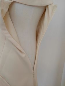 AELESEEN Robe de créateur asymétrique pour femme, Printemps-Été, Épaules dénudées, Patchwork Plissé, Coupe ajustée, Élégante pour Soirée - Product Image 5