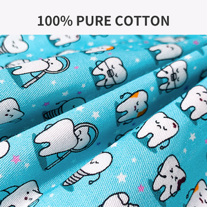 Navidad personalizado ajustable cordón elástico uniforme médico mujeres Scrub Set 100% algodón transpirable cuidado de la salud impreso Top - Product Image 5