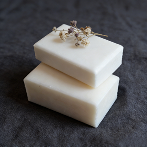 <span class=keywords><strong>Sapone</strong></span> da Bucato Delicato e Durevole <span class=keywords><strong>Sapone</strong></span> da Bucato Bianco e Blu in Forma Quadrata Progettato Specificamente per la Pulizia dei Vestiti - Product Image 3