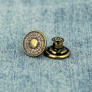 <span class=keywords><strong>Boutons</strong></span> en métal de luxe exquis avec diamants, <span class=keywords><strong>boutons</strong></span> à tige cloutés de strass haut de gamme pour veste en tweed, accessoires vestimentaires en denim - Product Image 3