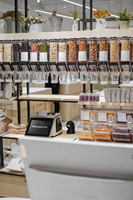 Étagères de présentation de noix complètes à alimentation par gravité pour les magasins zéro déchet, bac à nourriture en vrac pour les grains de café