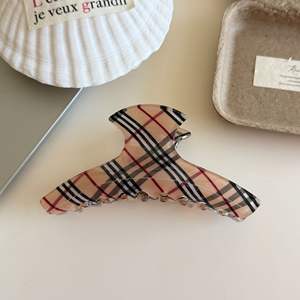 Pince à cheveux classique en plastique à motif écossais, pince requin à motif géométrique, accessoire capillaire pour femme pour usage quotidien - Product Image 5