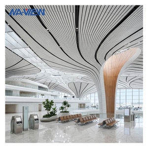 <span class=keywords><strong>Plafond</strong></span> <span class=keywords><strong>suspendu</strong></span> moderne en aluminium ignifuge, <span class=keywords><strong>faux</strong></span> <span class=keywords><strong>plafond</strong></span> 3D, bande suspendue en forme de U <span class=keywords><strong>pour</strong></span> aéroport - Product Image 1