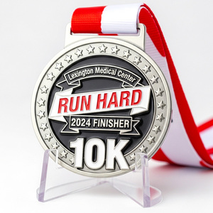 Médaille <span class=keywords><strong>de</strong></span> course 10K en argent vieilli frappée à l'outil, avec bordure étoilée et émail souple, pour les événements <span class=keywords><strong>de</strong></span> course caritative des centres médicaux - Product Image 1