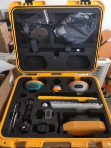 Kit GNSS RTK G9L G6 avec positionnement géographique, 1408 canaux, laser AR, inclinaison, IP68 pour le repérage professionnel - Product Image 4