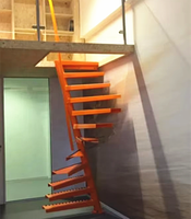 Escaliers en colimaçon préfabriqués personnalisés Escaliers d'escargot en acier inoxydable Escalier en colimaçon en bois Escalier intérieur en pente