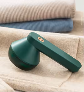 Wholesale <b>Portable</b> Electric <b>Lint</b> <b>Remover</b> Rechargeable Sweater Shavers Electric <b>Lint</b> <b>Remover</b> for Clothes and Furniture - Product Image 1