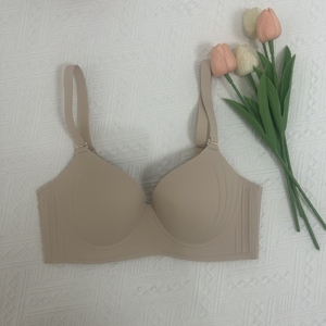 บราไร้โครง OEM/ODM บางเฉียบ ไร้รอยต่อ สีนู้ด ป้องกันแบคทีเรีย สำหรับผู้หญิง สวมใส่สบาย เหมาะสำหรับใส่ลำลอง - Product Image 1