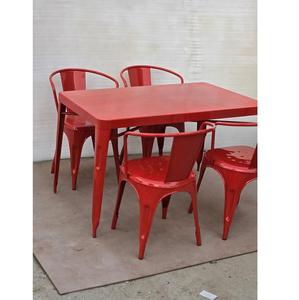 Table à manger carrée en métal 4 places, table en fer colorée pour l'extérieur, patio, café et restaurant - Product Image 1