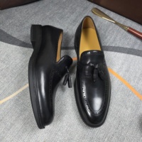 Nouveaux Mocassins Penny Homme Tendance 2026 – Semelle Confortable et Pompon en Cuir – Chaussures Classiques à Enfiler Façonnées à la Main