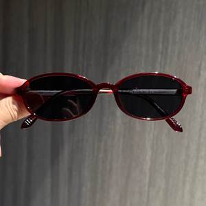 Kacamata hitam trendi <span class=keywords><strong>Oval</strong></span> wanita kacamata hitam Retro 2026 kacamata hitam terpolarisasi kualitas tinggi Tr90 - Product Image 2