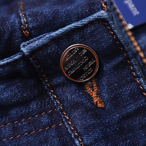 Jeans en denim pour hommes en gros, nouveaux pantalons décontractés à jambe <span class=keywords><strong>droite</strong></span>, taille mi-haute, délavage enzymatique, tendance mode américaine automne/hiver, style européen - Product Image 2