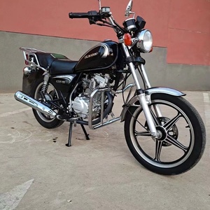 Motocicleta Suzuki1 Usada de Estilo Retro - Escape Cromado y Manillar Grande, Cómoda, de Gasolina, Estilo Harley, Vintage - Product Image 4