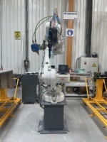 Station de soudage laser robotisée à 6 axes pour boîtiers en tôle, machine de soudage laser à fibre personnalisée avec positionneur rotatif