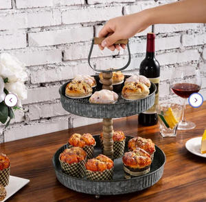 Support de service à deux niveaux en fer galvanisé serveur de gâteau avec poignée en bois facile à manipuler pour la décoration de la maison et le dessus de table - Product Image 3