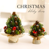 Mini arbre de Noël moderne en plastique fait à la main, vert mat, avec des feuilles artificielles, des branches pour le salon