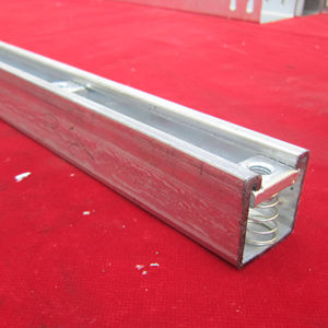 Bandeja Portacables RIEL RUC PRE-GALV 15 Micras 42 x 42 x 1.5 x 3000 mm ASTM A36 Calibre 16 Zincado Electrolítico - Product Image 3