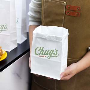 Bolsa de Papel Kraft Biodegradable con Logotipo Impreso Personalizado, Base Cuadrada, Resistente a la Grasa, para Empacar Pollo Frito para Llevar - Product Image 5