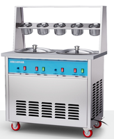 Machine à glace frite automatique à double pot Machine à rouler la crème glacée neuve pour le lait et l'eau pour les jus de fruits et la bouillie