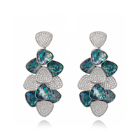 00356 luxe créatif feuille plein diamant élégant ormeau coquille cubique Zircon boucles d'oreilles pour les femmes vadrouille bijoux accessoires à la mode