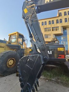 Excavatrice sur pneus Hyundai 21 tonnes 210w-9t d'occasion en excellent état de fonctionnement, moteur coréen, PLC, moteur hydraulique, roulement, boîte de vitesses - Product Image 6