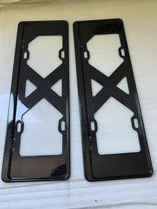 กรอบ<span class=keywords><strong>ป้าย</strong></span><span class=keywords><strong>ทะเบียน</strong></span>คาร์บอนไฟเบอร์4รูแบบยุโรปด้านหน้ากำหนดโลโก้ได้เอง - Product Image 2