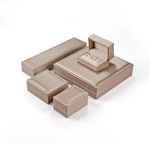 Hộp Trang Sức Mới Đôi Nhẫn Giữ Vòng Cổ Chuỗi Vòng Tay Bông Tai Trường Hợp Cho Đám Cưới Đính Hôn Gói Quà - Product Image 2