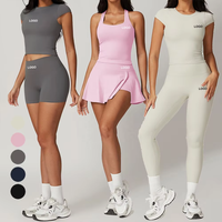Ensemble de sport 5 pièces pour femme : soutien-gorge de sport réversible taille haute, jupe, t-shirt d'entraînement, leggings de yoga, short cycliste – Idéal pour la gym et le fitness