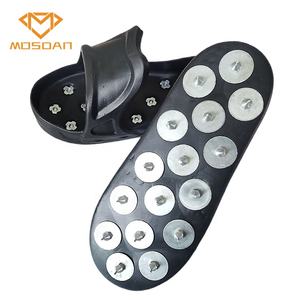 Chaussures à pointes Mosdan pour application de revêtements de sol, sandales à pointes pour coulage autonivelant, chaussures pour pose de revêtements de sol en résine - Product Image 1