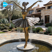 Sculpture de fontaine de danseuse de ballet en bronze plaqué antique sur mesure grandeur nature pour la décoration de jardins et parcs extérieurs traditionnels