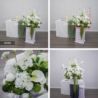 DKB Crafts Arrangement floral artificiel blanc et vert très demandé pour allée de mariage et décoration d'autel