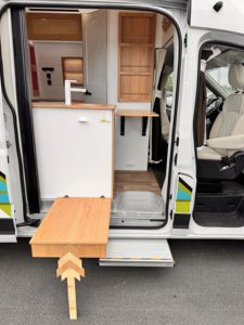 SAIC Maxus V90 PHEV Pop Top Camper Van, <span class=keywords><strong>camping</strong></span>-<span class=keywords><strong>car</strong></span> hybride de type B, <span class=keywords><strong>camping</strong></span>-<span class=keywords><strong>car</strong></span> mobile pour voyages en famille - Product Image 3