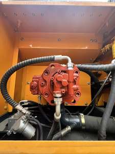 Corée : Excavatrice Hyundai HX220HD d'occasion, taille moyenne, poids opérationnel de 22 tonnes, état d'occasion, matériel de construction Hyundai HX220HD d'occasion - Product Image 4