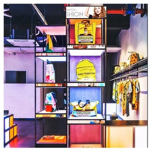 อุปกรณ์แสดงผลโฆษณา <span class=keywords><strong>LCD</strong></span> ไวด์สกรีนสุดเซ็กซี่4K สำหรับซูเปอร์มาร์เก็ตห้างสรรพสินค้าร้านค้าปลีกและลิฟท์ใช้ฟังก์ชั่น SDK - Product Image 4