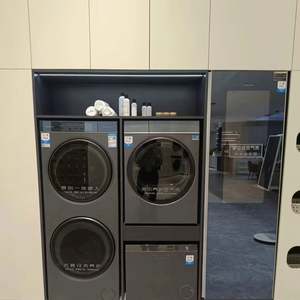 Ensemble d'armoires en bois blanc moderne sur mesure, couleur brun français, grande capacité de rangement - Product Image 1