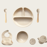Ensemble de vaisselle pour bébé en silicone de qualité alimentaire 100% écologique, 7 pièces, pour l'apprentissage, dessin animé, bavoirs, fourchette, sans PVC/BPA/latex, 0-12