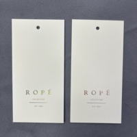 Étiquettes suspendues en papier écologique double couche haut de gamme, prix usine, vente chaude, pour vêtements, logo de marque personnalisé, meilleure qualité