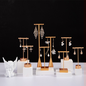Présentoir à bijoux direct fournisseur, support haut de gamme en métal pour boucles d'oreilles et bagues, présentoir de bijoux pour comptoir et vitrine - Product Image 2