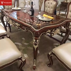 Ensemble de meubles sculptés en bois massif de style européen pour une salle à manger de villa luxueuse, comprenant une <span class=keywords><strong>table</strong></span> et <span class=keywords><strong>six</strong></span> chaises - Product Image 2