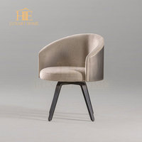 Nouvelle arrivée Tête de lit incurvée en cuir beige Boîte haute Lit contemporain Meubles de chambre au design de luxe avec banc