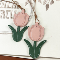 Porte-clés créatif en cuir en forme de tulipe, pendentif floral fait main pour sac, accessoire décoratif pour sac, clé, portefeuille, cadeau